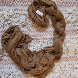 Solly Baby camel wrap